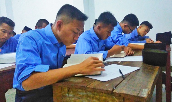Kasyful Mu’jam Asah Bahasa Arab Siswa Kelas 6 KMI